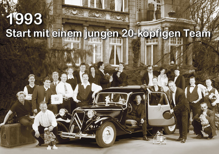 Основание компании «Casablanca» в 1993 году в Германии  в городе Бохольт. На фото 20 человек — родоначальники компании.